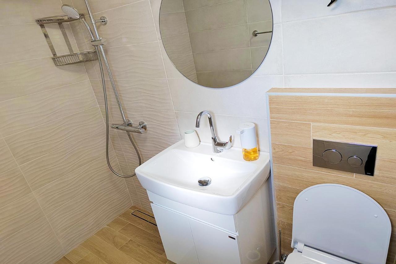Shik & Chic In The Heart Of Burgas # 5Min From Beach # New Ngoại thất bức ảnh